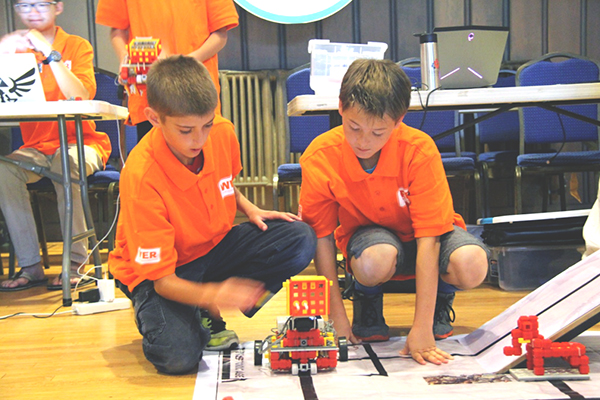 世界教育机器人大赛（WER）2014年美国邀请赛 中国选手获总分第一名